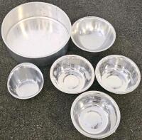 Assorted Kitchen Utensils & Bakeware Lot &ndash; SHARPKUT Knife, TITAN Peelers, Glass Bowls, 45+ pcs - 24