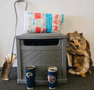 Rubbermaid 134-Gallon Extra-Large Resin Outdoor Deck Storage Box, Gray. Shovel, coffee mugs, polystuff filling and feathered tiger home decor