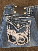 Lot of Women&rsquo;s Jeans by ZD, Hydraulic, Vigos w/ 4 Fashion Belts, Mixed Styles & Sizes 9/29 - 5