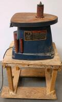 Central Machinery 95088 Oscillating Spindle Sander, 1/2 HP, 2,000 RPM, 58 OPM, 14.34x11.47 in Table - 5
