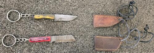Mini Damascus Steel Keychain Knives Set, Leather Sheaths, Drop Point & Cleaver, Hardwood Handles