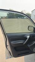 BANK REPO - 2005 TOYOTA RAV4 - 4x4! - 10