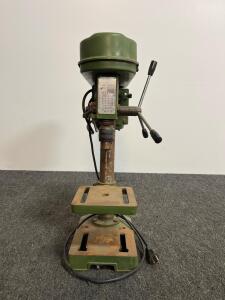 Central Machinery SKU#7242 Benchtop Drill Press, 1/2" Chuck, 5-Speed, 1/3 HP, Serial 95113865, working condition