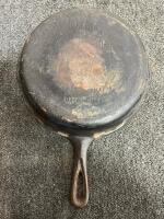 Wagner Ware Cast Iron Skillet Set #8, Made in USA &ndash; 2 Skillets, 1 Grill Pan, Open-Loop Handles - 3
