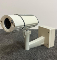 IQeye Sentinel 5MP Outdoor IP Security Camera with Accessories $1500 value - 2
