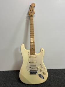 Squier Stratocaster MIJ E7 Series HSS Vintage White Maple Neck Electric Guitar E765244
