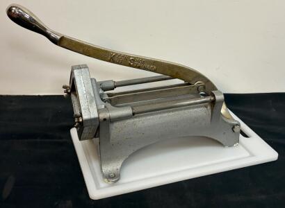 Keen Kut Shoe Stringer French Fry Cutter &ndash; Commercial Grade, Cast Iron, 1/4" Blade Grid