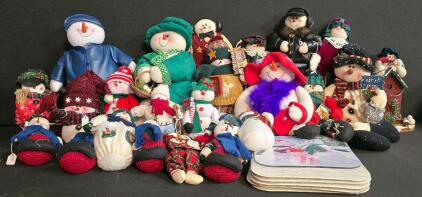 Plush Snowman Christmas Decorations Collection &ndash; 22+ Figures & 5 Sealed Mouse pads