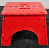 Excel Hack Saw (Electric Metal-Cutting Bandsaw) (Could Not Test - May Need Rewiring), Hydrofarm Grow Light (Could Not Test), Pro Builder Crown Cut Molding Cutting Jig, Set of 2 Kettleballs in 5lb & 10lb, Paradise Low Voltage Garden Light (Could Not Test), - 13