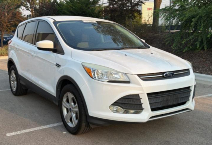 2014 FORD ESCAPE - BUYERS ASSURANCE POLICY!