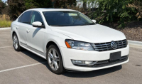 2014 VOLKSWAGEN JETTA - DIESEL! SUNROOF!