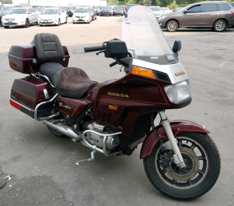 1986 HONDA GOLDWING MOTORCYCLE