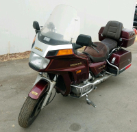 1986 HONDA GOLDWING MOTORCYCLE - 8
