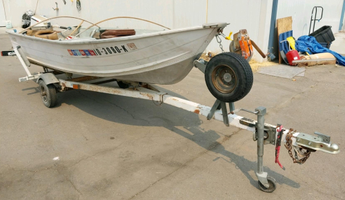 1972 SMK 14' BOAT - BOAT COVER!