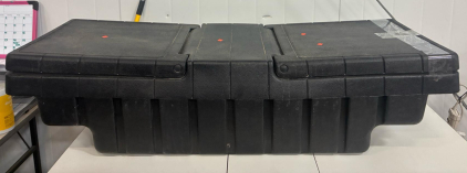 Heavy-Duty Black Plastic Truck Bed Toolbox With Locking Mechanism And Divider