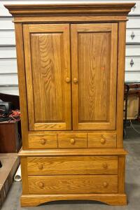 Traditional Oak Media Armoire, 2 Doors, 7 Drawers, Pull-Out Shelf, 77&rdquo;x46"x25", Wood Finish