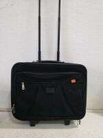 Working King Hammer/Drill with bits, Clock, Travel bag and 2" ball and hitch - 6