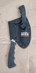 (1) Smith & Wesson Bullseye Hatchet & Knife Combo Set With Original Sheath