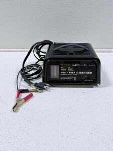 Schumacher SE-82-6 Manual Dual Rate Battery Charger, 6V/12V, 2A/6A Output, Circuit Breaker Protection