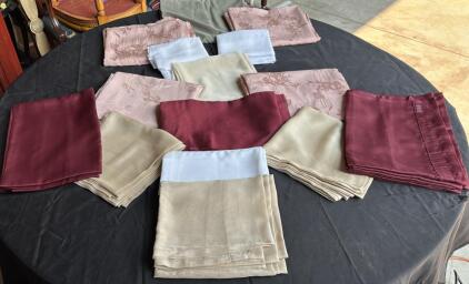 Mixed lot of Curtains