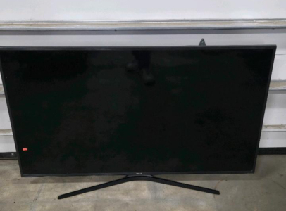 Samsung 55" 4K Smart TV With HDR Premium, Y-Stand, Powers ON