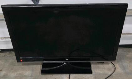 TCL L40FHDF11TA 40-Inch Full HD LCD TV With Remote Control Power ON
