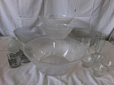 Mid-Century Textured Glass Serving Bowl Set with Vintage Tumblers and Dessert Cups &ndash; 17 Piece Assortment