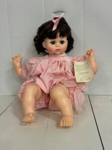 Madame Alexander Pussy Cat Doll 5226, 20" Baby, Brown Hair, Blue Sleep Eyes, Original Box/Tag