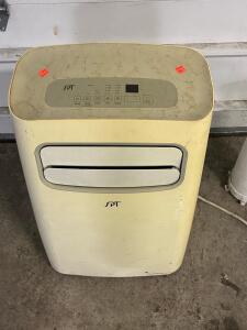 SPT WA-P841E Portable Air Conditioner, 14,000 BTU, 300-350 sq. ft. Coverage, 115V