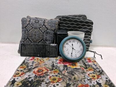 HP Keyboard, 2 Pillows, Wall Clock, 2 Small Trashcans, 2 Seat Cushions, Floral Rug
