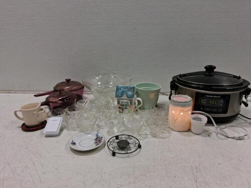 Hamilton Beach Digital Slow Cooker, 4.5 Qt, Stainless Steel, Plus Assorted Kitchenware (Turns On)