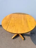 Round Oak Pedestal Dining Table With Possible Leaf Extension, 42" Diameter - 2