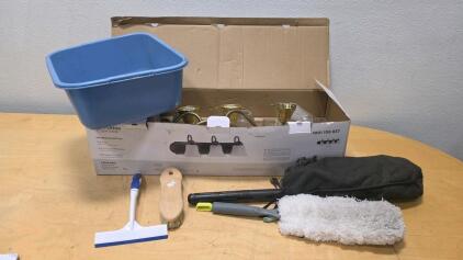 Progress Lighting P3005-09H Vanity Light Fixture & Cleaning Tools Mixed Lot