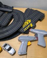 Artin Wireless Super 2 Looping Express Slot Car Racing Set with Wireless Controllers - 2
