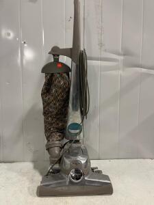 Kirby Sentria Upright Vacuum Cleaner, Bagged, 1/3 HP Motor, Chrome/Gray, 32 ft Cord- item powers on