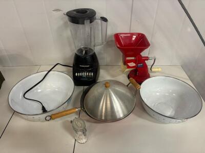 Kitchenware Bundle: Hamilton Beach 10-Speed Blender, Mixing Bowls, Manual Food Mill, Wok Set