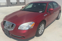 2011 BUICK LUCERNE - LEATHER SEATS!