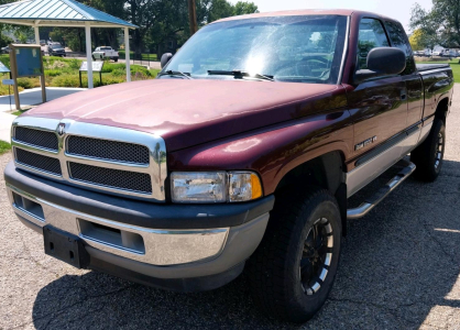 2001 DODGE RAM 1500 - 4X4!