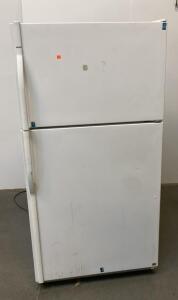 MIDLINE 134A 20 Cu. Ft. Top-Freezer Refrigerator, White, 2-Door, Ice Maker, Adjustable Shelves (Powers On)