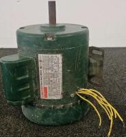 Dayton 1HP 1725RPM Farm Duty Motor 115/230V + CALRAD Variac 0-150V 5A Variable Transformer (CALRAD Functional, Farm Motor Could Not Test) - 3