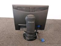HP Compaq Elite 8300 i5-3470 3.20GHz 320GB HDD Win 11 + Samsung 19" LCD Monitor Bundle, Cords Included (Fully Functional) - 12