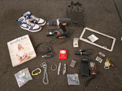 Drill, power light came on. Men&rsquo;s Stainless Steel "DAD" Bracelet, Plain Link Bracelet, kids Nike tennis shoes. Choppers Cobra Flip-Top Lighter Lot