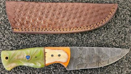 Custom Fixed Blade Damascus Steel Knife with Composite Handle and Leather Sheath