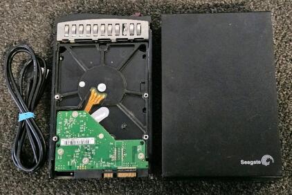 Seagate SRD00F2 USB 3.0 Enclosure w/ WD1001FALS 1TB SATA 7200RPM 32MB 3.5" HDD & Cable (Seagate Functional, Internal Hard Drive Untested)