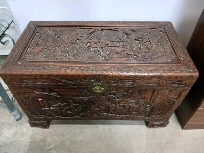 Hand-Carved Chinese Camphor Wood Trunk, Chiang Tai Kung & Wen Wang Scene, 39"x20"x21", Brass Lock Sp-10