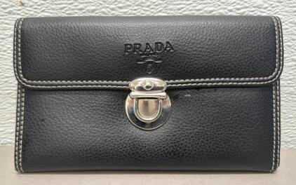 Prada Black Leather Clutch Wallet with 6 Card Slots and Silver-Tone Hardware (Unverified)