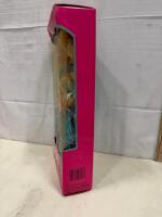 1990 Mattel Barbie American Beauty Queen #3157, Blue Dress, NIB, Trading Cards, Malaysia, 11.5 Inch - 2