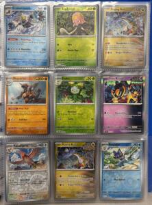 Huge Binder Of 160+ Pok&eacute;mon Cards W/ Tons Of Holos And Rares