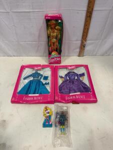Sun Sensation Barbie 1390 with Fashion Avenue Evening Wear 18120 Outfits and Figurines