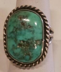 Large Turquoise Oval Cabochon Sterling Silver Southwestern Style Ring, Twisted Rope Bezel